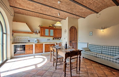 Tavarnelle Val di Pesa Apartment | Cosy apartment for 4 guests with WIFI, A/C, pool and panoramic view, close to Greve In Chianti