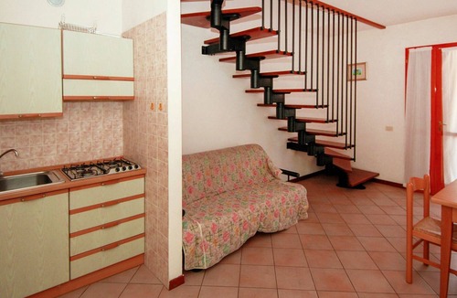 Rosapineta Apartment | Cosy apartment for 6 people with WIFI, A/C, pool, TV, terrace and pets allowed