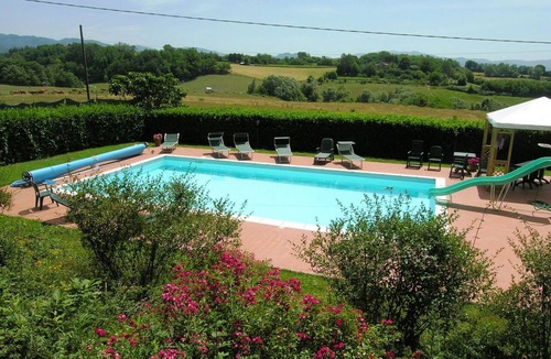 Vicchio House | Country House/Farm House in Vicchio with 8 bedrooms sleeps 16
