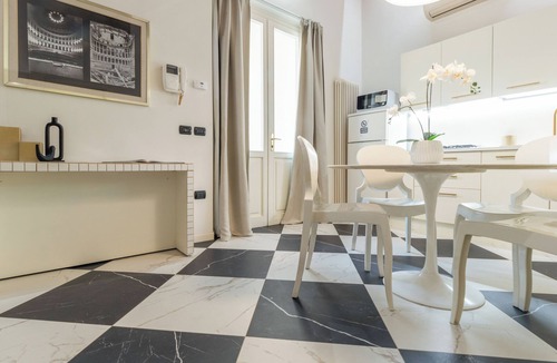 Rimini Historic Center Apartment | Designer loft in a central location with Jacuzzi in the bedroom