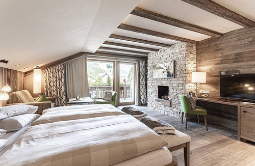 Graen House | Dreamcatcher Junior Suite - The Angel