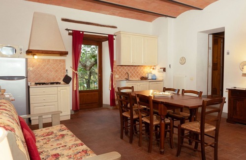 Rapale Apartment | Filippo' Ferienwohnung mit Schwimmbad by Interhome