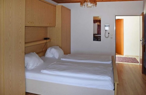 Podersdorf am See Apartment | Flat in Podersdorf am See with balcony