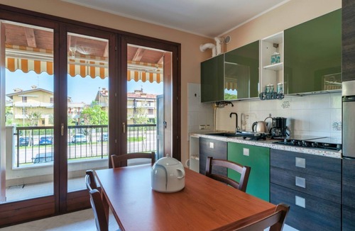 Lugana Apartment | Girasole Apartment - with air conditioning, garage and WiFi
