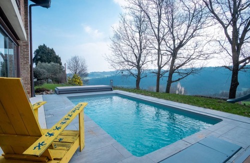 Sariano Villa | GuestHost - A modern and welcoming 165 square meters villa, perfect for six people. The property is a renovated barn and enjoys excellent views of the Piacenza hills and the city of Piacenza.Guests can enjoy a relaxing and peaceful stay, typical of this
