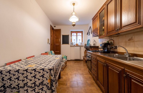 Castelfranco di Sopra House | Holiday Home "Le Balze" with Mountain View, Private Garden & Wi-Fi