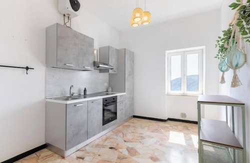 Gorra Apartment | Hostdomus - Outdoor Apartment 1