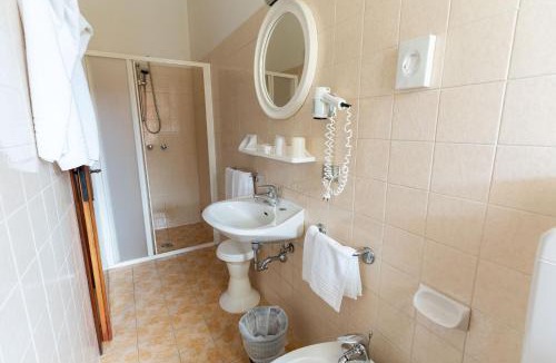 Pinarella Hotel | Hotel Lem-Casadei