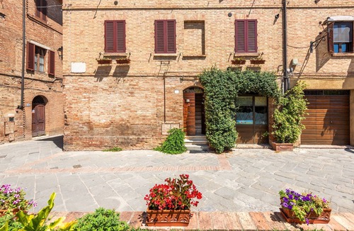 Buonconvento Apartment | Il Cappero Apartment in the Center of Buonconvento