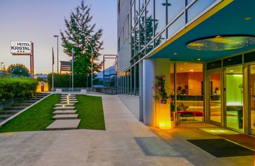 Zane Hotel | Kristal