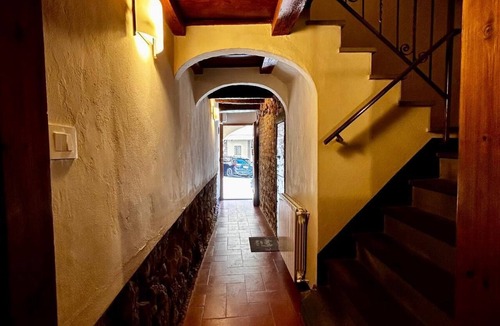 Porciano Apartment | La Pace – Double Room in the Historic Center of Stia-1