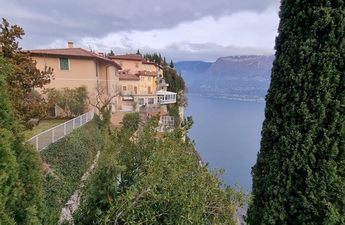 Tignale Apartment | Lake view over Lake Garda, pool, 90× 5‑star reviews, ideal for cycling, hiking