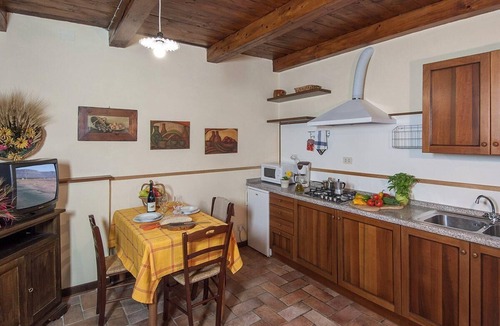 Pratovecchio Other | Lime tree house estate with shared pool