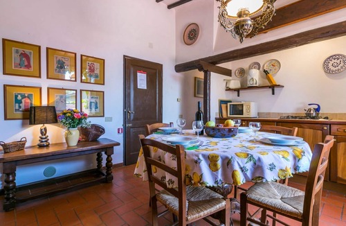 Colle di Val d'Elsa House | Lovely apartment in villa for 4 guests with pool, WIFI, TV, terrace and panoramic view