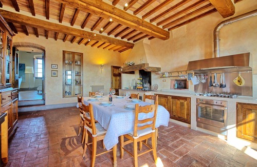 Colle di Val d'Elsa Apartment | Lovely apartment for 6 people with WIFI, TV, terrace and panoramic view, close to San Gimignano