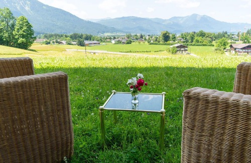 Strobl Apartment | Lovely apartment for 4 people with WIFI, TV and patio