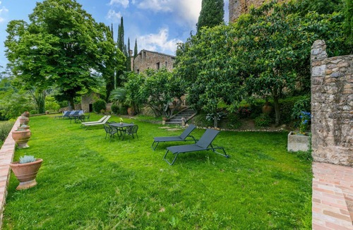 Stigliano Apartment | Lovely apartment for 4 people with WIFI, TV, patio, pets allowed and panoramic view
