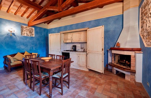 San Brizio Apartment | Lovely apartment for 5 guests with pool, WIFI, TV and pets allowed, close to Spoleto