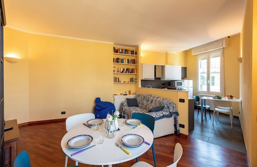 Foce Apartment | Lovely Apartment with Balcony Via Nizza, Genova, Italy
