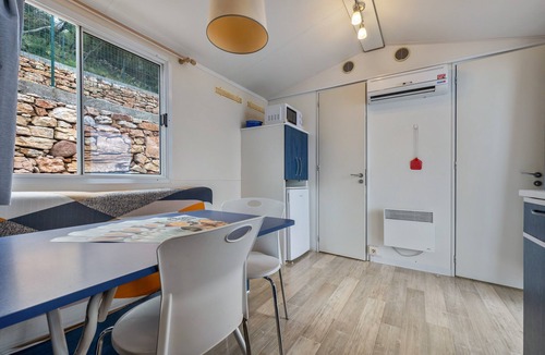 Brenzone sul Garda House | Mobile Home 'Genziana' with Lake View, Wi-Fi and Air Conditioning