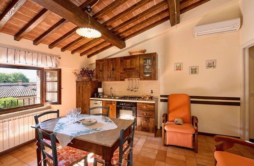 Po' Bandino Villa | Nice apartment in villa for 4 people with WIFI, A/C, pool, TV and patio