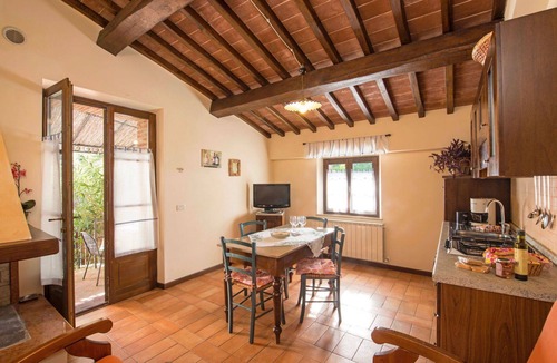 Po' Bandino Villa | Nice apartment in villa for 4 people with WIFI, A/C, pool, TV and patio