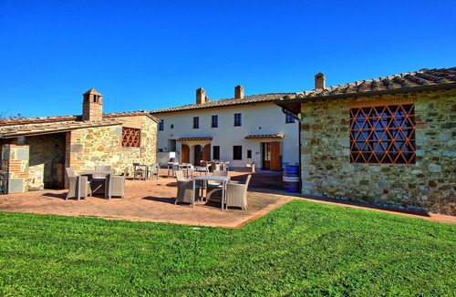 Castelnuovo Berardenga Apartment | Nice apartment for 4 guests with pool, A/C, TV and panoramic view, close to Siena