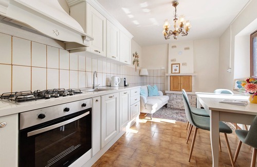Arveaco Apartment | Puravida 4seasons - Nature Hideaway - Holiday Home & BnB in Greenery near Lake Garda