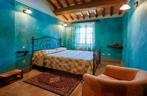 Uncinano House | Refined apartment in an ancient old mill (1600century). Umbria country side.