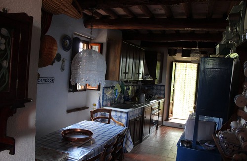 Castellina in Chianti House | Restored farmhouse in heart of chianti with swimming pool and tennis court.