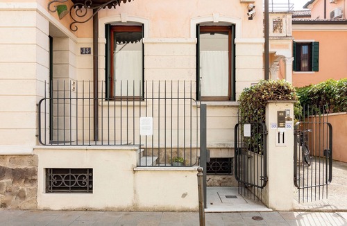 City Center Padova Apartment | Spacious elegant central apartment, 10 minutes from Prato della Valle