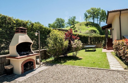 Pratovecchio House | Spacious holiday house Villa Caterina in Lonnano