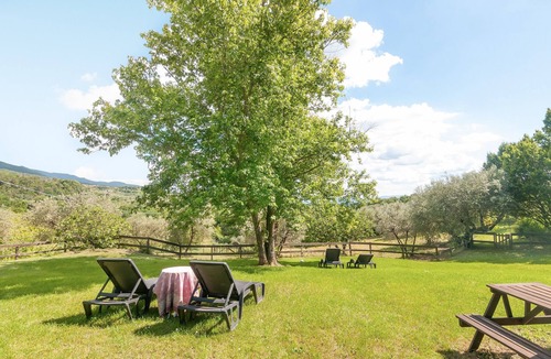 San Donato in Fronzano Apartment | Stalla – Rustic Apartment with Terrace and Private Garden