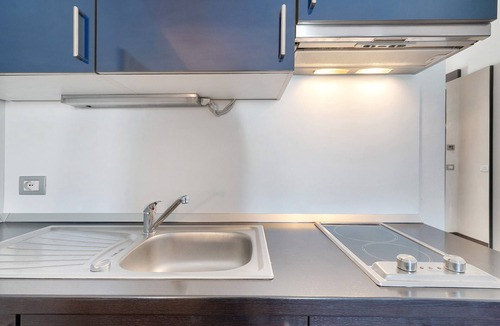 Laives Apartment | Studio Apartment 'Fewo 202' with Mountain View, Wi-Fi and Air Conditioning