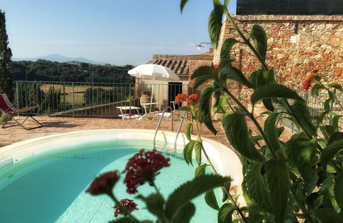 San Giovanni d'Asso House | Stunning private villa with WIFI, A/C, private pool, TV, patio, panoramic view, close to Montalcino