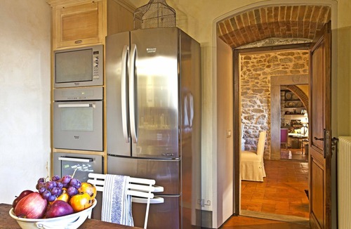 Cortona Villa | Stunning private villa for 8 guests with private pool, A/C, WIFI, TV, veranda and panoramic view