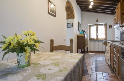 Oliveto Villa | Stunning private villa for 8 guests with private pool, WIFI, A/C, TV, patio and pets allowed