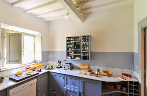 Cignano Villa | Stunning villa with large pool in the heart of Chianti 12km from Siena