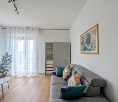 Sesto Fiorentino Apartment | Sunshine Apartment in Florence