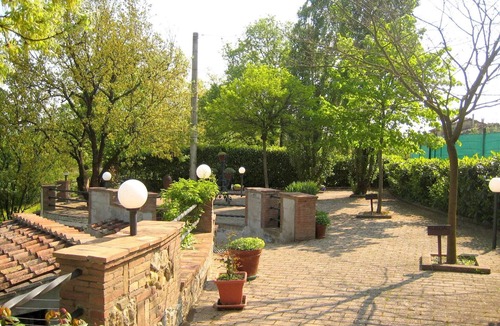 Chiusdino Cottage | Tuscan Charm: Frassini Cottage