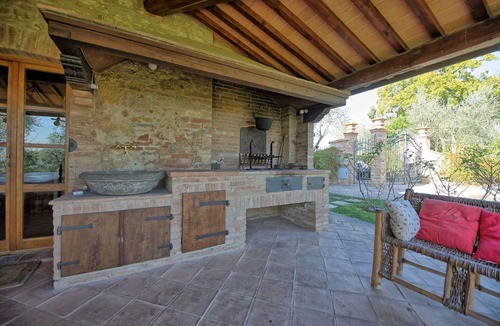 Montepulciano Villa | Tuscan oasis overlooking Montepulciano, Villa with pool and exclusive garden
