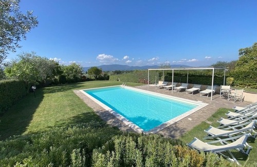 Bivio Pozzo Villa | Tuscan Villa, Gated Pool, Total Privacy, Panoramic Views, EV Charger