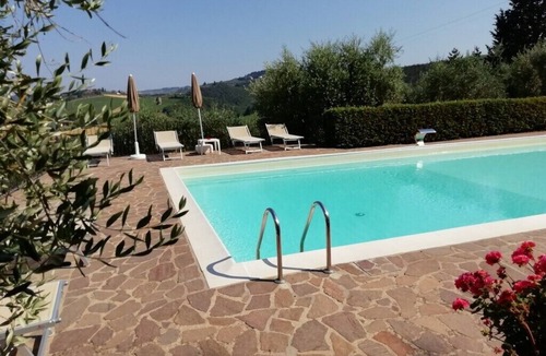 Poggibonsi Apartment | Tuscany vacation with pool 2