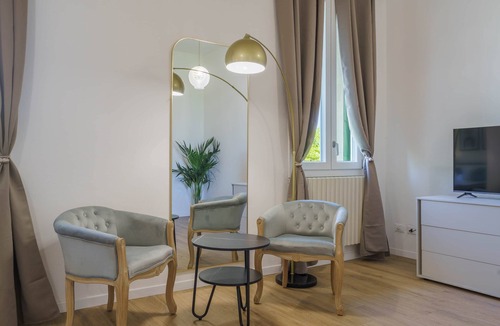 Careggi Rifredi House | Urban Zen Garden- New house with 5 suites, private garden and jacuzzi