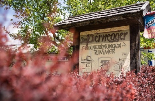 Hinterstoder Apartment | Vacation Rental: 4/3 Bedrooms/Bathroom, Toilet - Pernegger Vacation Home