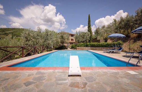 Castiglion Fiorentino Villa | Villa Coppa - Private farmhouse with swimming pool