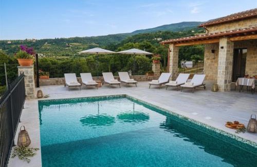 Castel del Piano Villa | Villa Podere Vista Verde