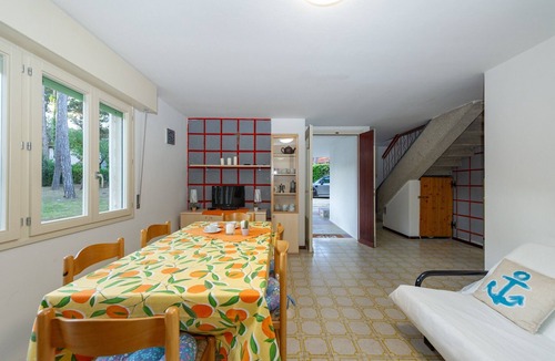 Lignano Pineta Villa | Villa 'Stregatto Dalla Luna - Adriatico' with Private Terrace, Wi-Fi and Air Conditioning