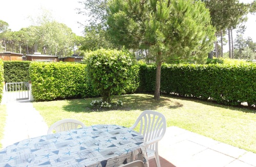 Bibione Pineda Villa | Villa with fenced garden in Bibione Pineda