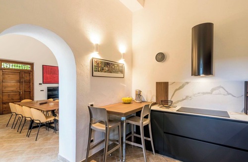 Viterbo Villa | Wonderful private villa for 8 people with A/C, WIFI, hot tub, TV and balcony